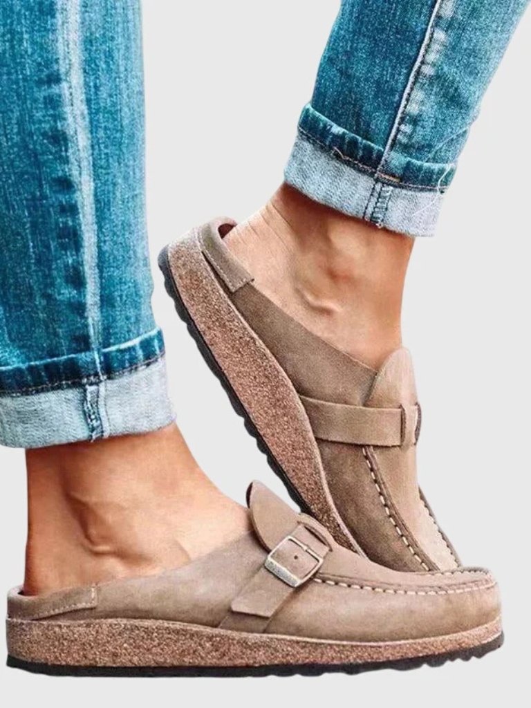 VALENCIA™ – SUEDE BUCKLE COMFORT CLOGS